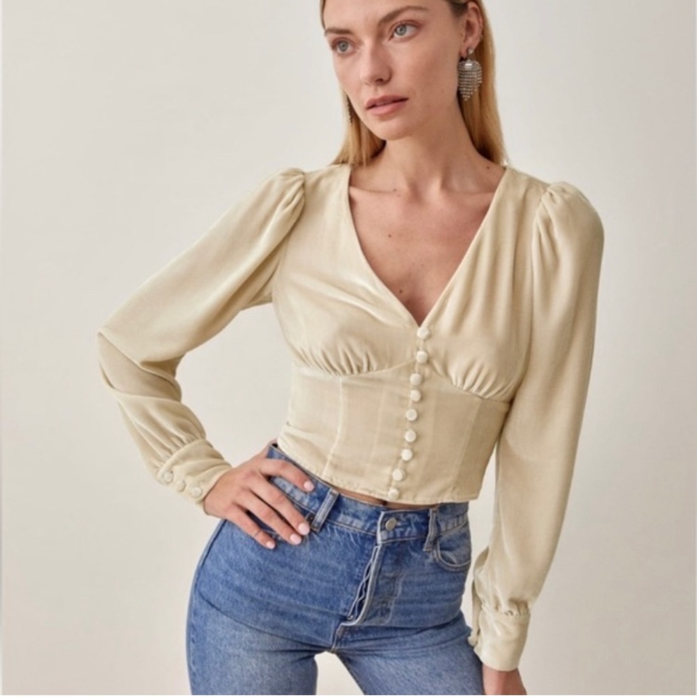 Reformation Henning Velvet Top in Almond